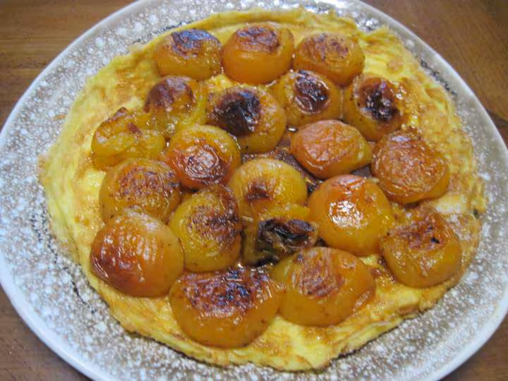 Omelette sucree aux abricots