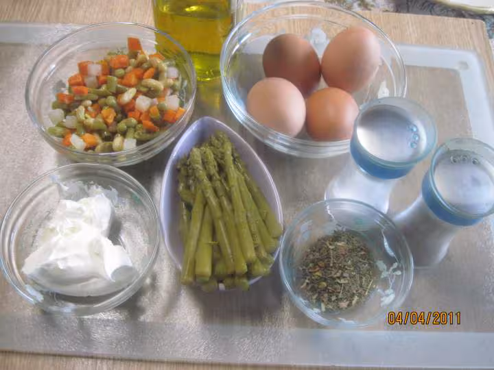 Omelettes garnies aux petits legumes
