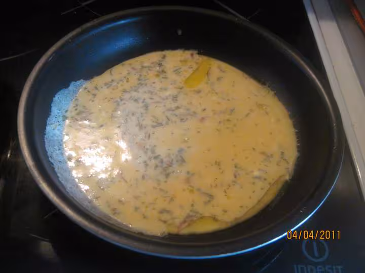 Omelettes garnies aux petits legumes