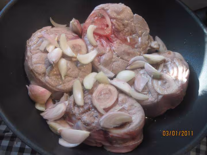 Osso bucco de veau au riz en sauce