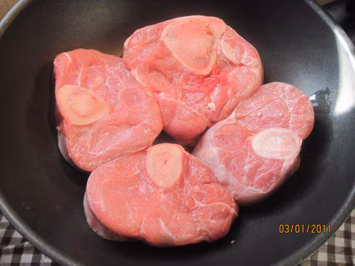 Osso buco de veau au riz en sauce