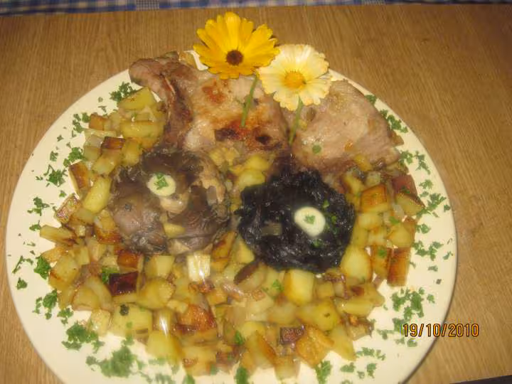 P de terre bluebelle sautee garnie de champignons
