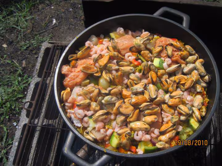 Paella aux fruits mer et poissons maison