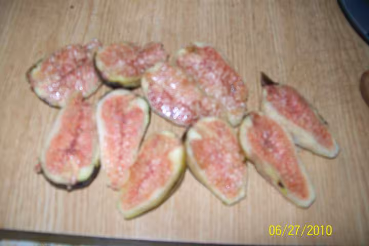 Pain de mie aux figues creme anglaise