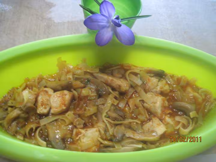 Papillotes aux cubes de poulet pates legumes