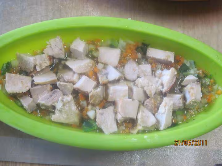 Papillotes brunoise de legumes et de porc