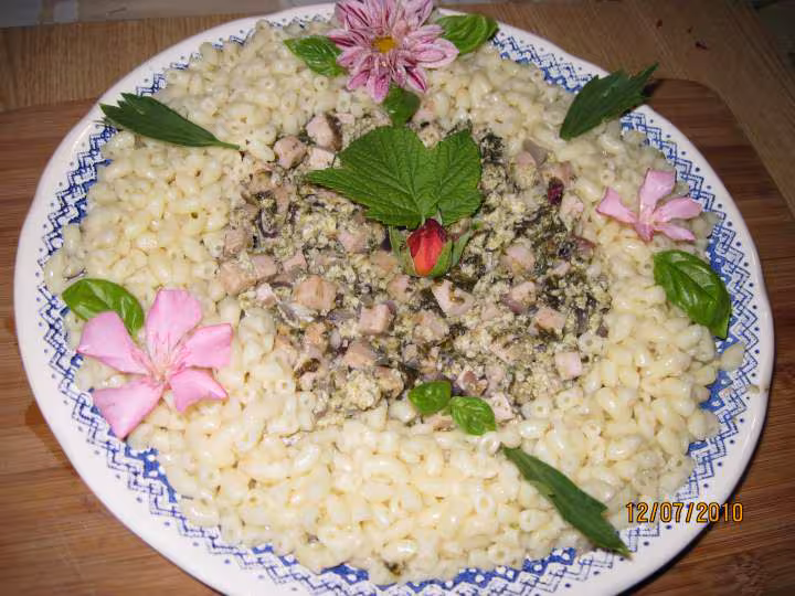 Pate a l oseille aux des de volaille