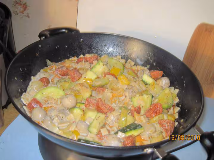 Pate aux chorizo amp legumes en wok
