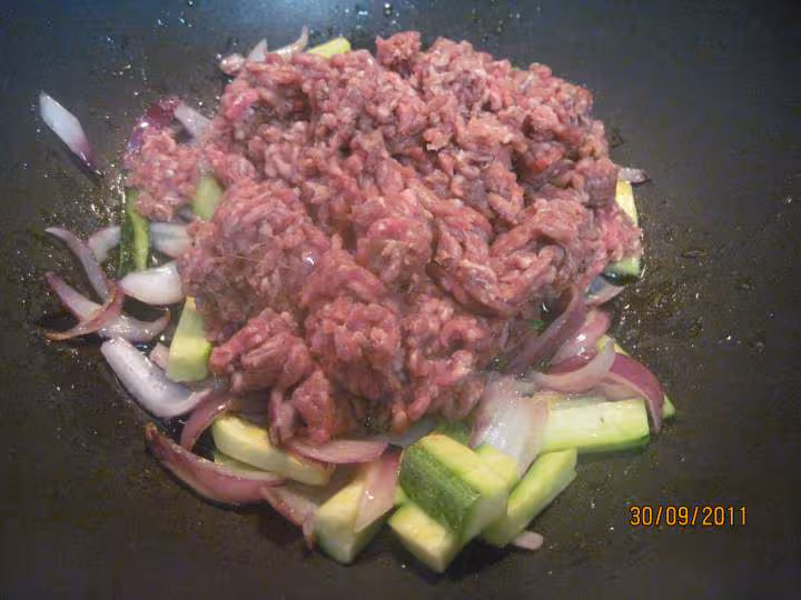 Pate coude a l oseille cuisinee en sauce