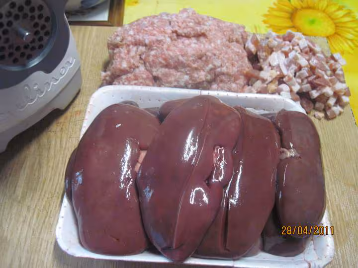 Pate de rognons de porc sterilises