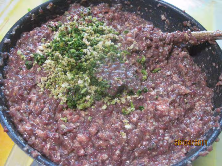 Pate de rognons de porc sterilises