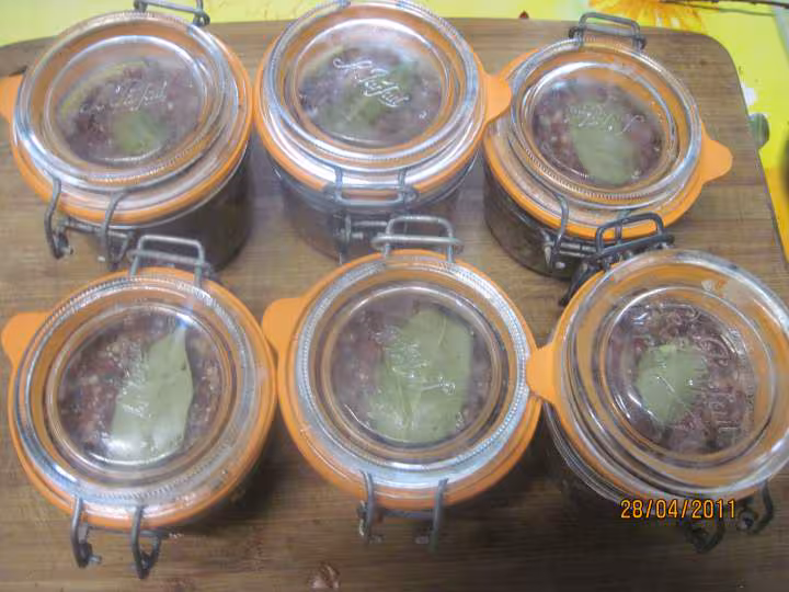 Pate de rognons de porc sterilises