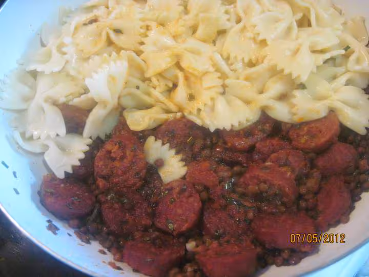 Pate farfalles au chorizo et lentilles