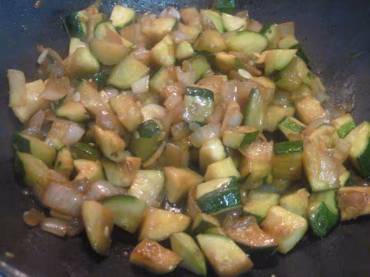 Pate penne aux courgettes et steaks de porc