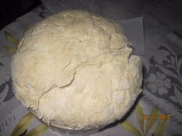 Pates a pizzas aromatisees et nature congeles