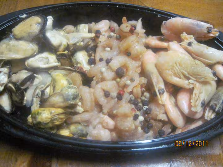 Pates chinoise aux legumes de julienne et fruits mer
