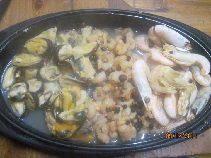 Pates chinoise aux legumes de julienne et fruits mer