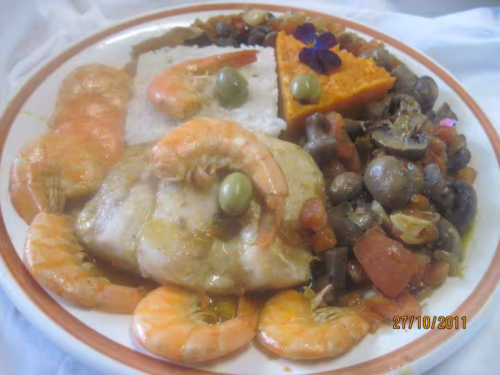 Pave de cabillaud aux legumes crevettes