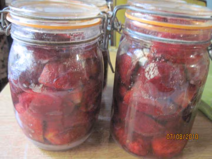 Peches de vigne sterilises