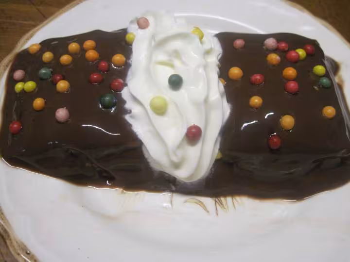 Petits beurre a la creme chocolat et chantilly