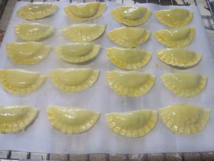 Petits chaussons aux fruits moelleux