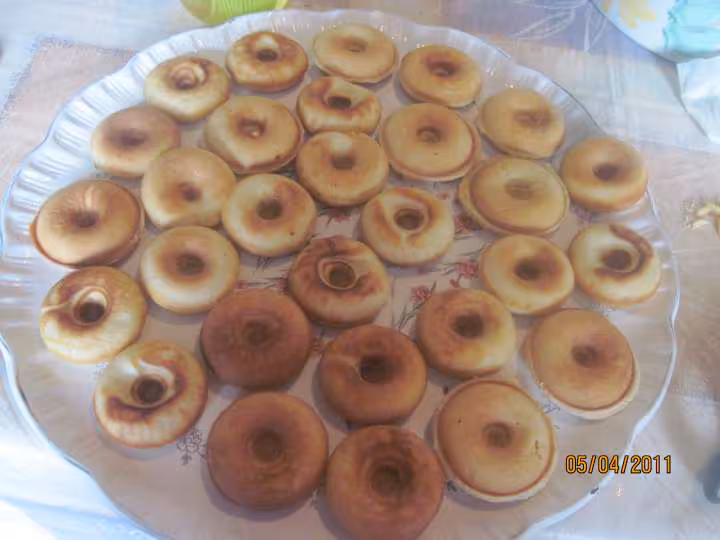 Petits donuts au reglisse moulue