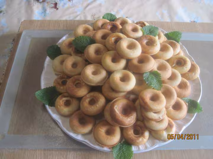 Petits donuts au reglisse moulue