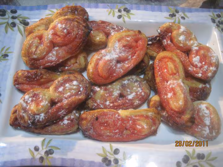 Petits feuilletees au sucre saveur de fraises