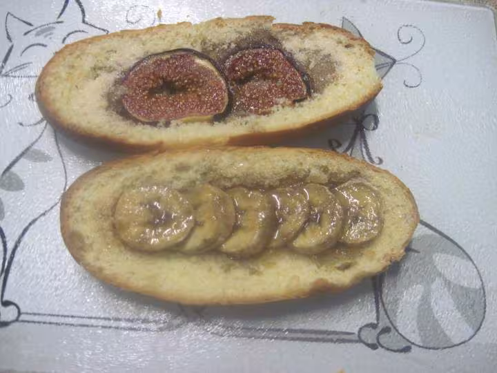 Petits pains au lait aux fruits