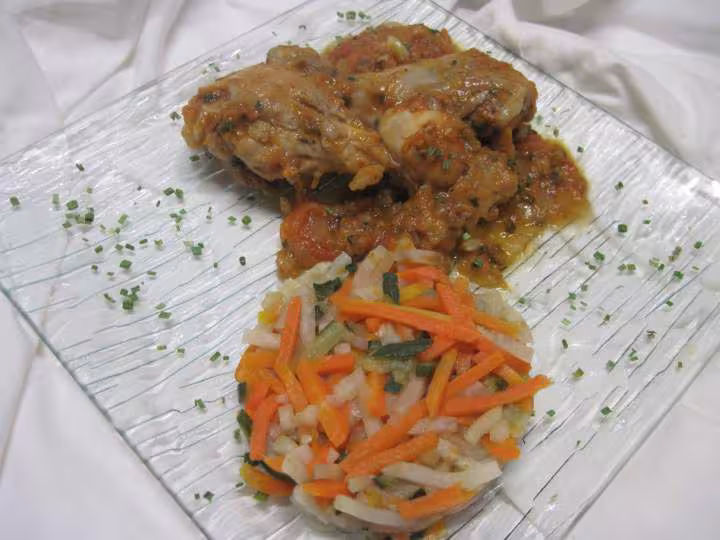 Pillons de poulet a la sauce tomate