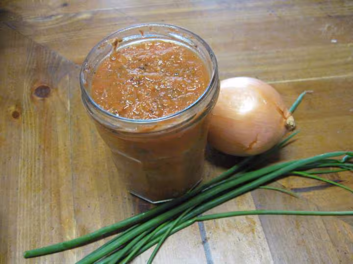 Pillons de poulet a la sauce tomate