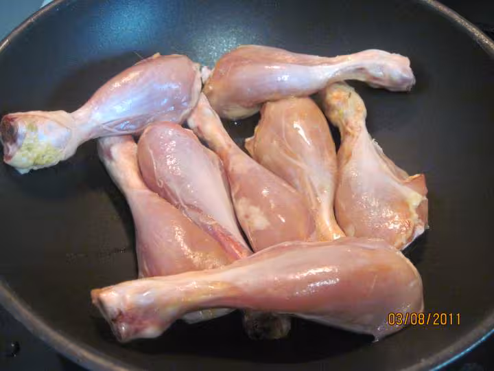 Pillons de poulet au pate et sauce massale