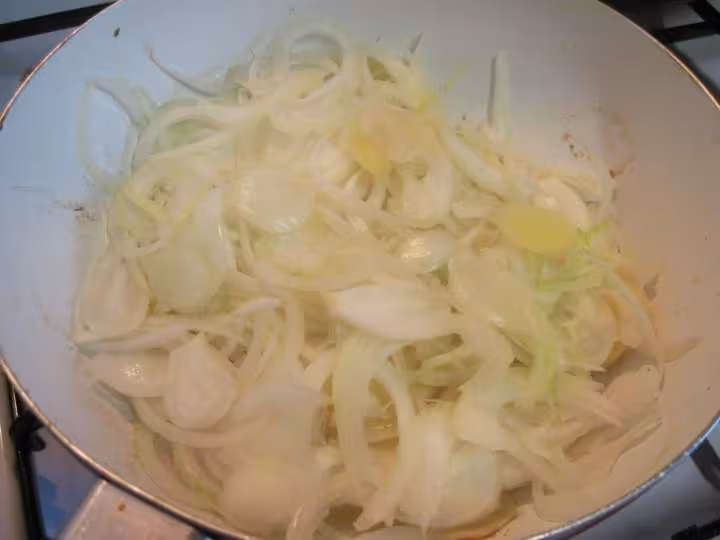 Pillons de poulet aux pommes de terre et oignons
