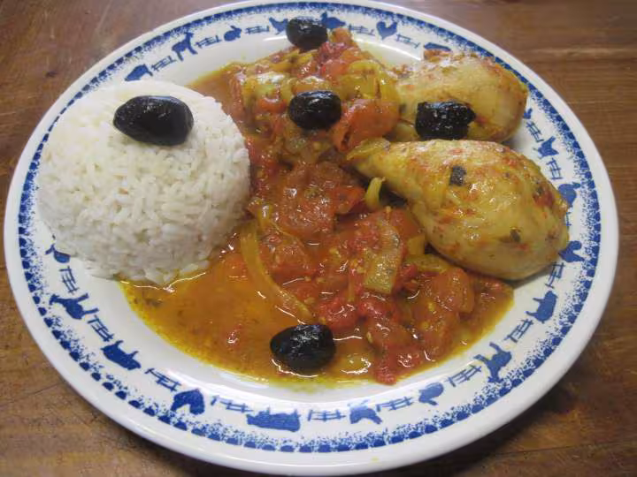 Pilons de poulet a la sauce tomate et curcuma