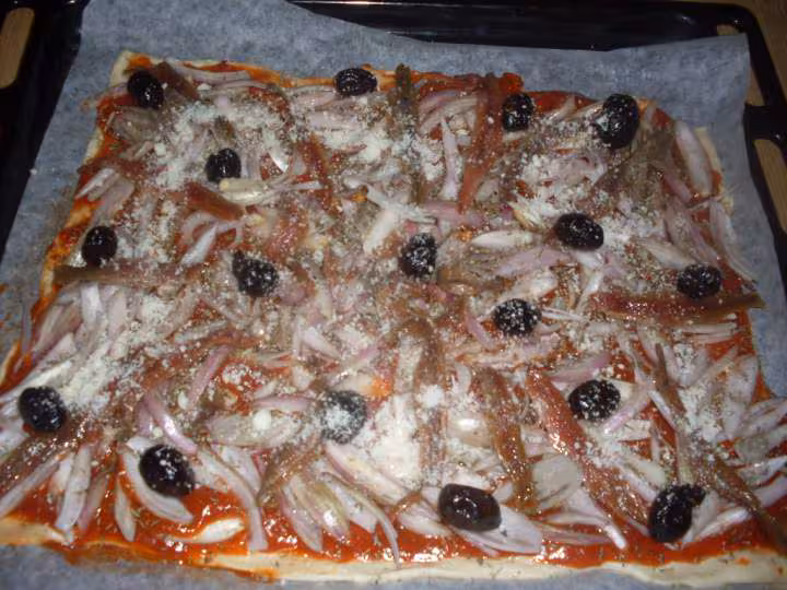 Pizza a l echalotes aux anchois