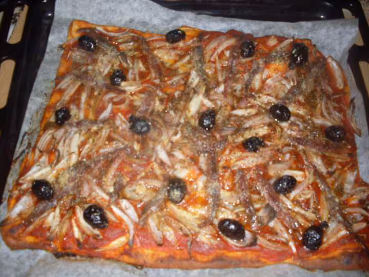 Pizza a l echalotes aux anchois