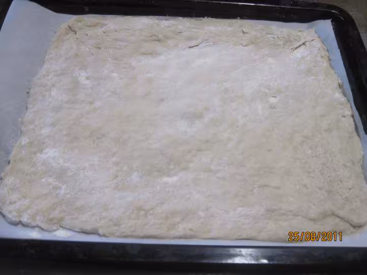 Pizza a la viande de porc et varies de legumes