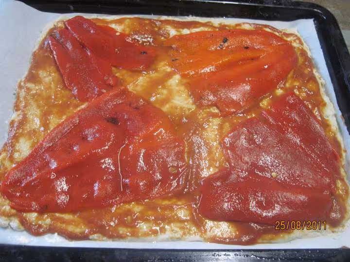 Pizza a la viande de porc et varies de legumes