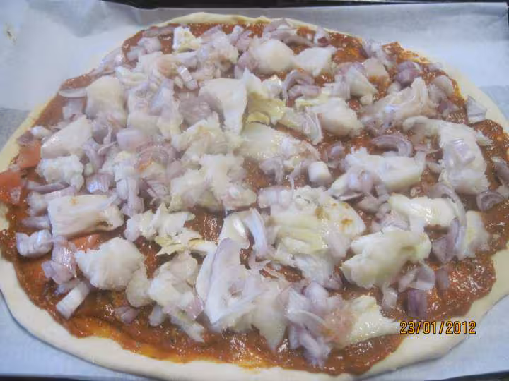 Pizza au poisson a l echalotes
