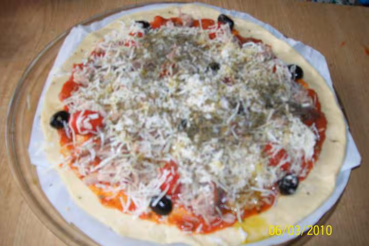 Pizza au thon anchois