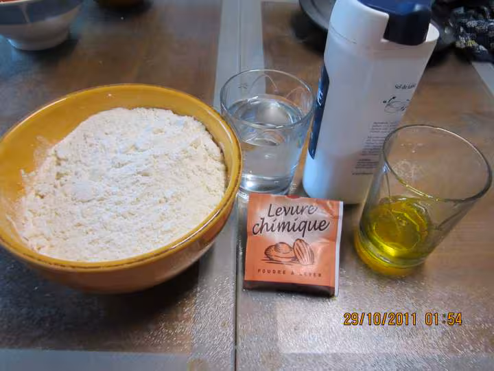 Pizza aux saucisses de toulouse et champignons