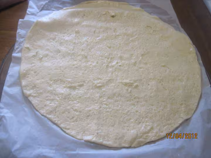 Pizza calzone aux oignons et jambon