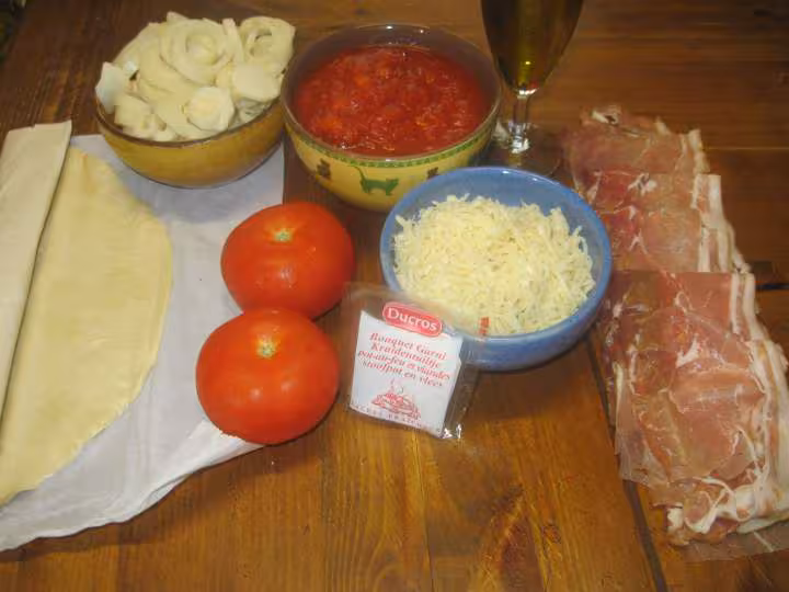 Pizza de coeurs de palmiers et jambon cru