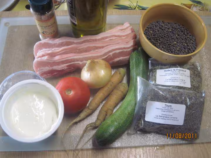 Poitrine de porc aux lentilles a la creme fraiche