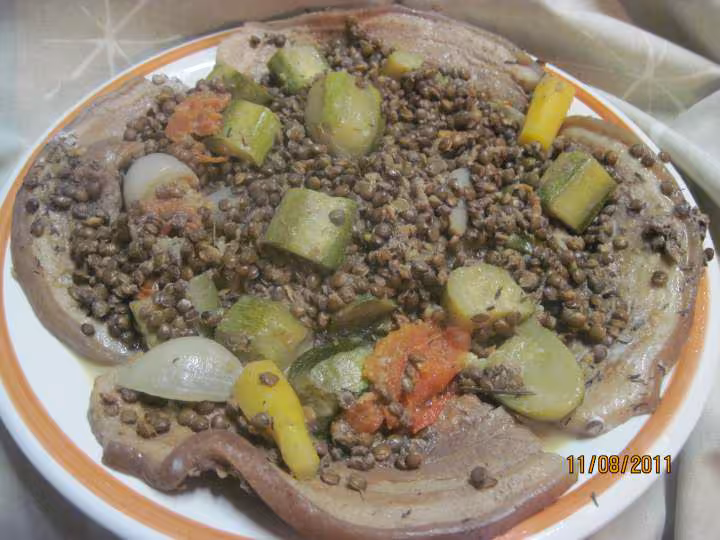 Poitrine de porc aux lentilles a la creme fraiche