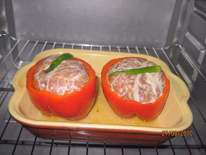 Poivrons rouges farcis aux crepinettes
