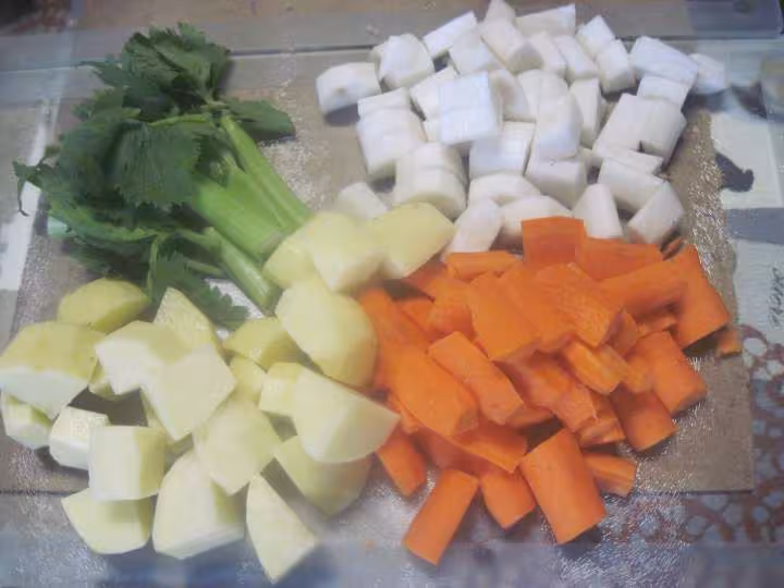 Pot au feu de legumes et viandes maison