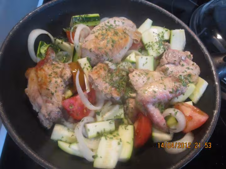 Poulet et legumes mijotes