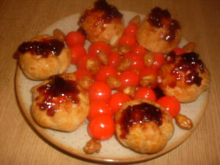 Profiteroles aux bigarreaux