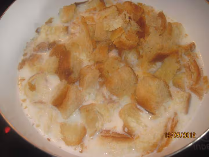 Pudding aux croissants et pomme